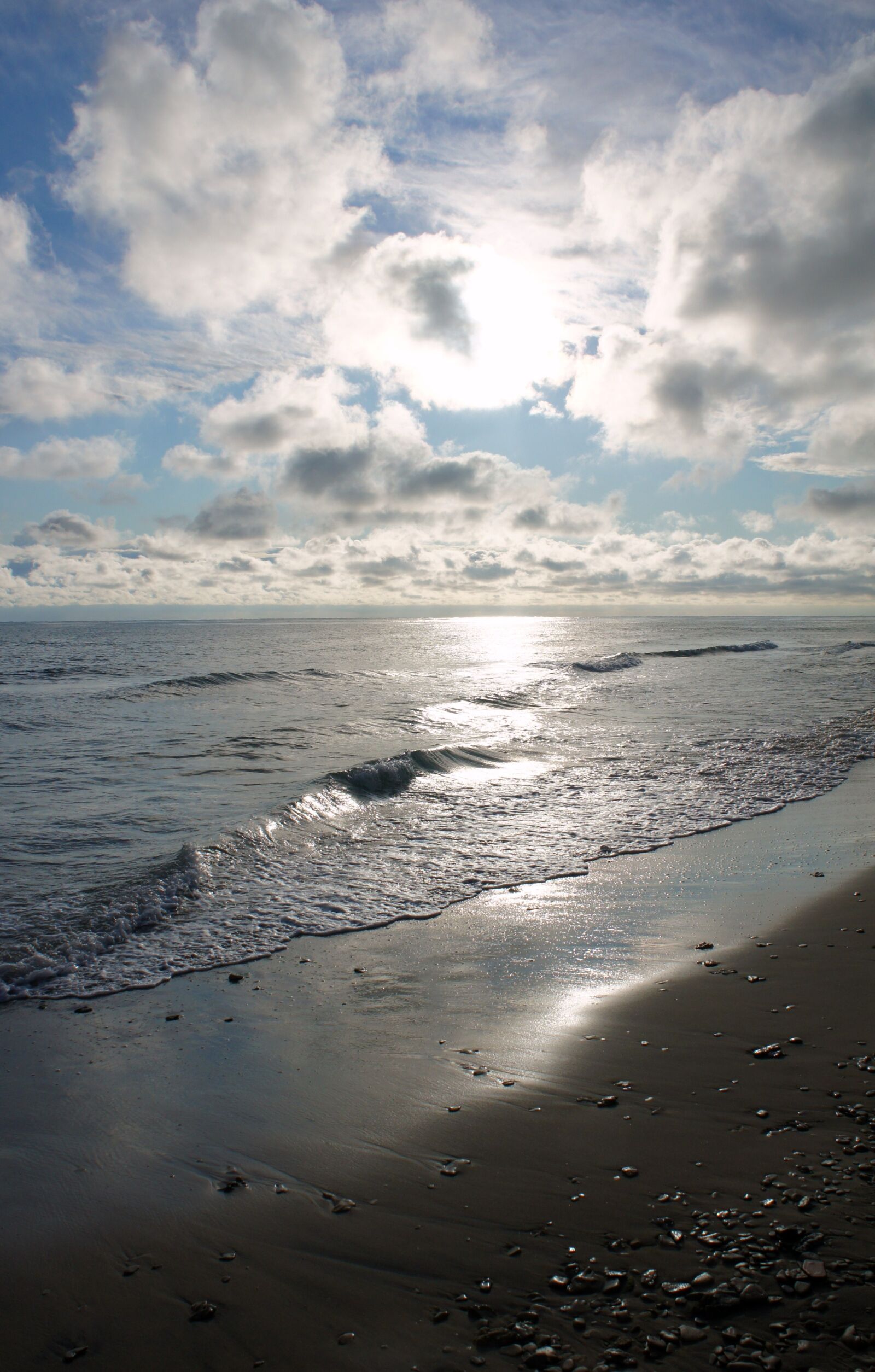 Sony Alpha NEX-3 + Sony E 18-55mm F3.5-5.6 OSS sample photo. Beach sunrise, sea, sun photography