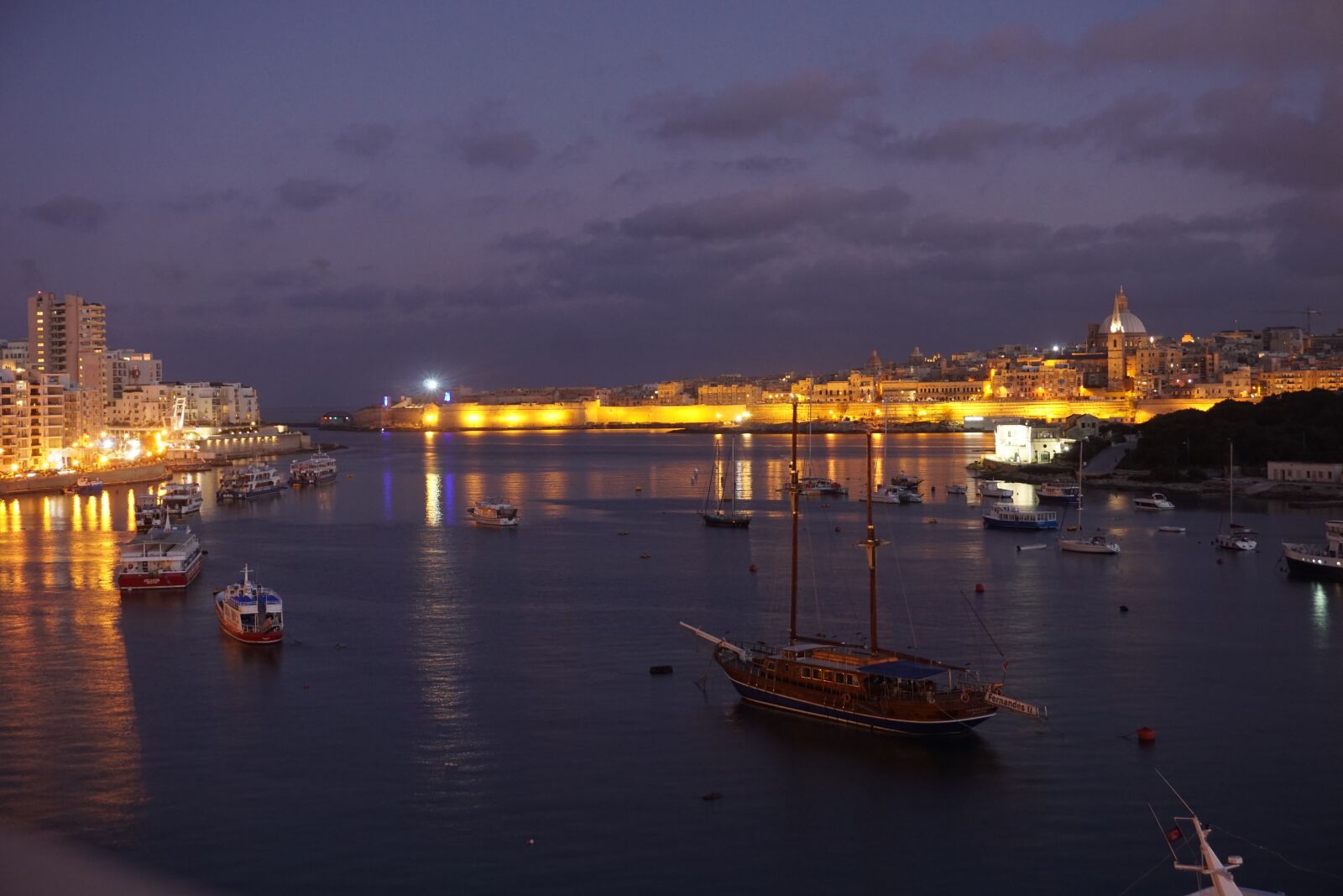 Sony a6000 sample photo. Valetta, malta, sunset photography