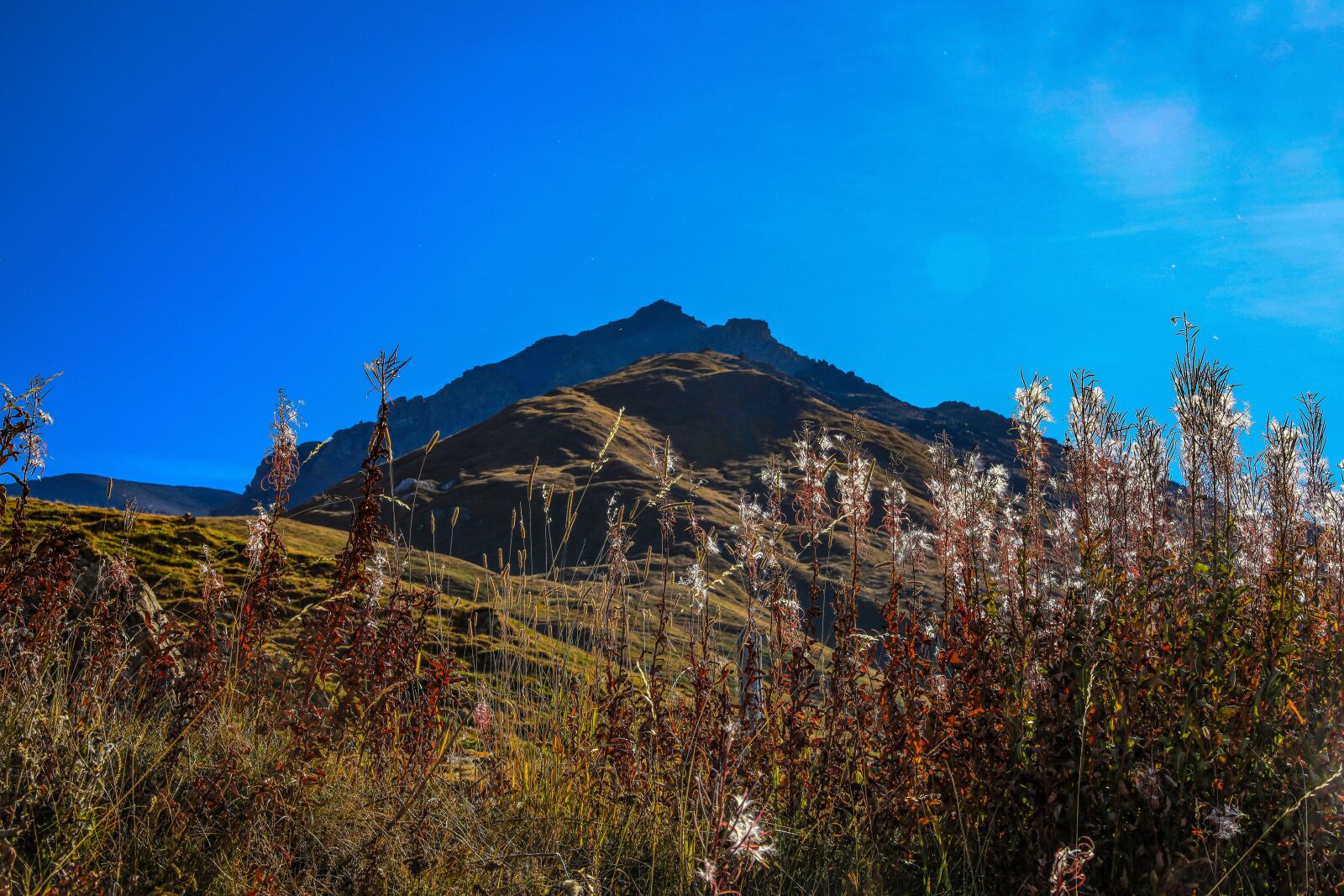 Canon EOS 5D Mark IV sample photo. Mountain, peak, landscape photography