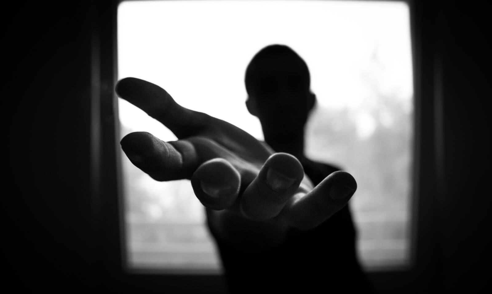 Canon EOS 1200D (EOS Rebel T5 / EOS Kiss X70 / EOS Hi) sample photo. Man, s, hand, in photography