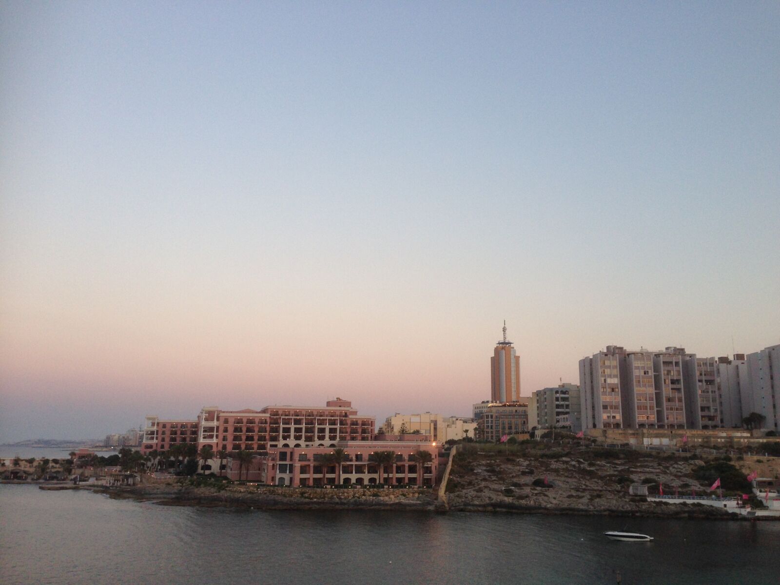iPhone 5 back camera 4.12mm f/2.4 sample photo. Seaside, resort photography