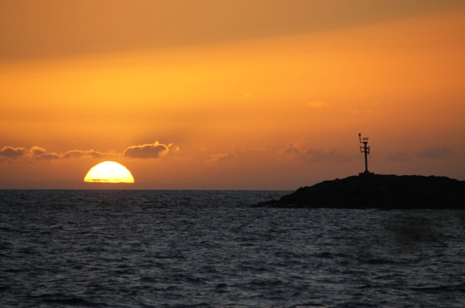 Canon EOS 1100D (EOS Rebel T3 / EOS Kiss X50) sample photo. Sunset, landscape, sea photography