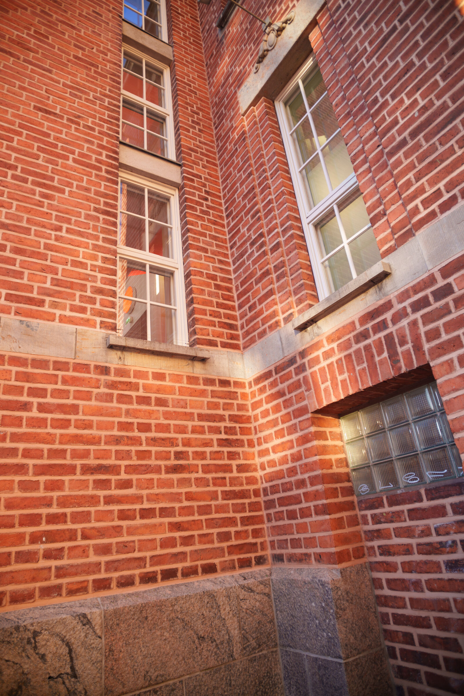 Samyang Remaster Slim 21mm F3.5 sample photo. Wide corner photography