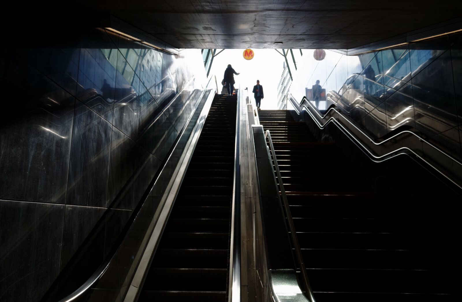 Nikon D3100 sample photo. Silhouettes, people, the station photography