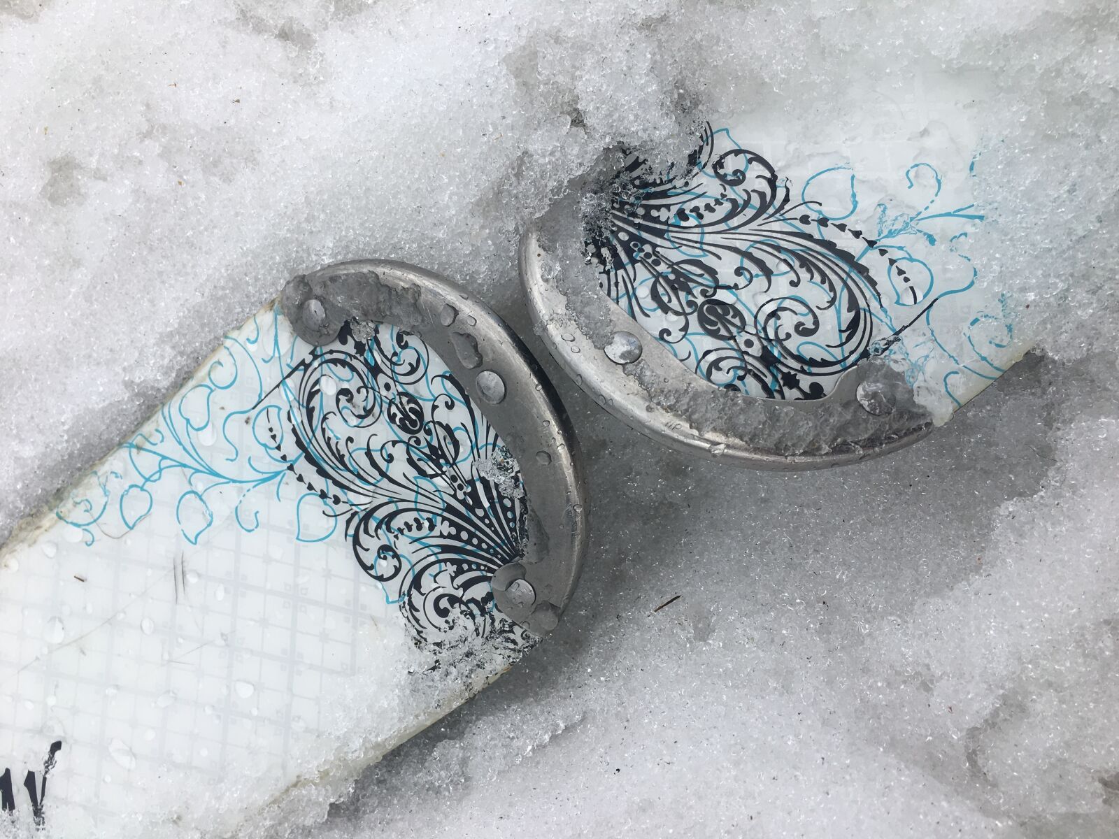 Apple iPhone 6s Plus sample photo. Skis, shoes, skiing photography