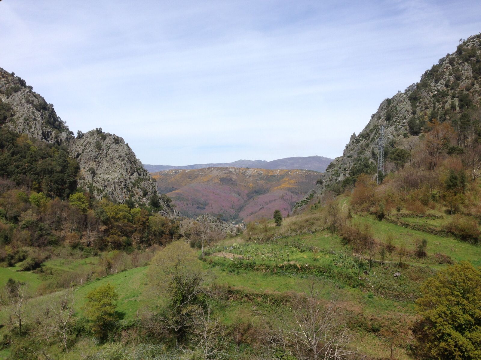 Apple iPhone 5 sample photo. Mountain, landscape, green photography