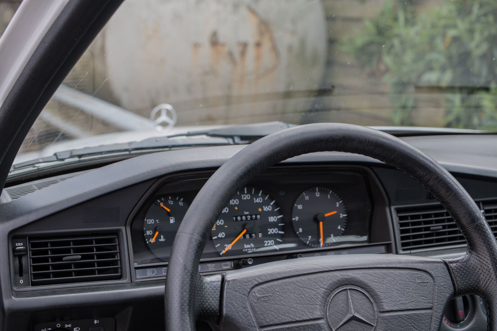 Canon EOS 70D sample photo. Mercedes, benz, steering wheel photography