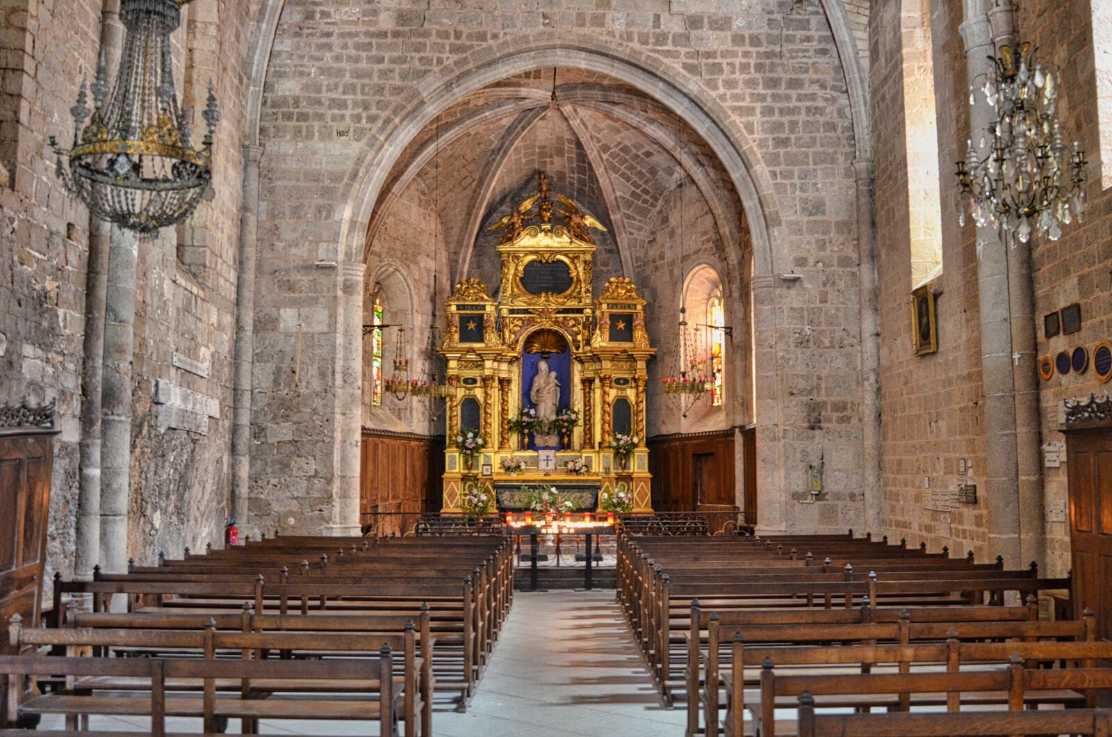 Nikon D7000 sample photo. Moustiers-sainte-marie, provence, chapelle notre photography