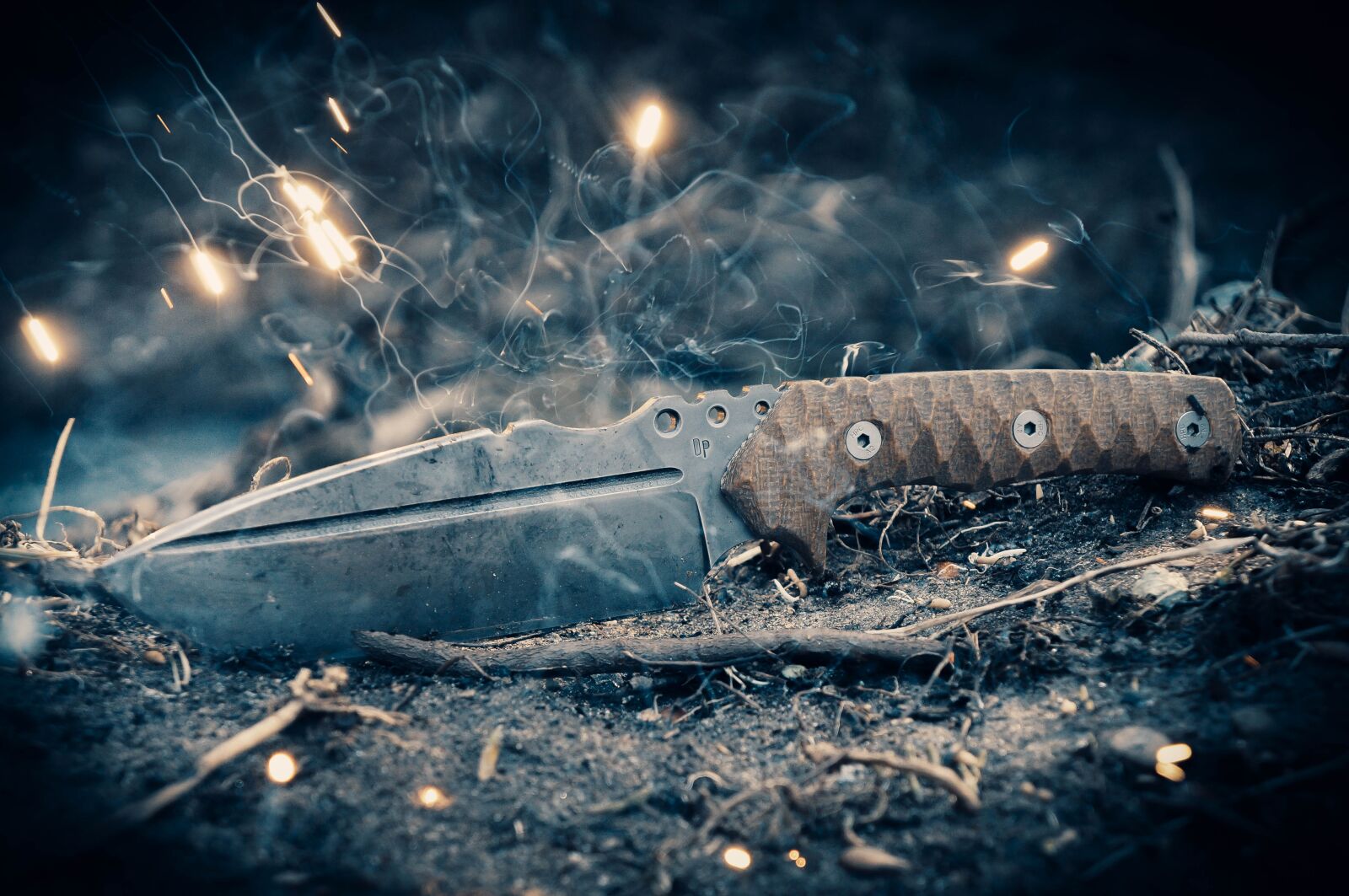Sony Alpha NEX-3N sample photo. Knife, nature, green photography