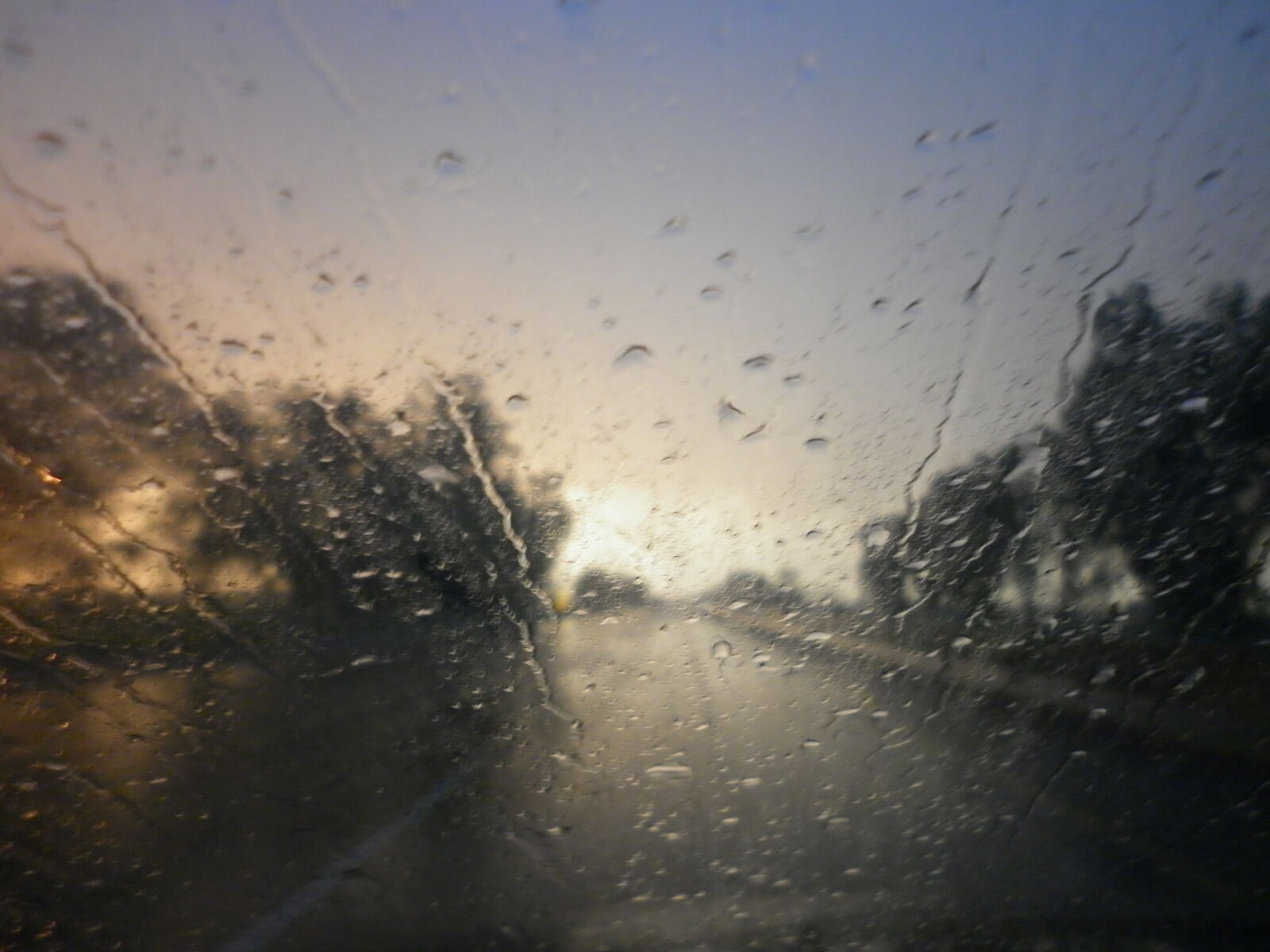 Panasonic DMC-F3 sample photo. Raindrops, windsheild photography