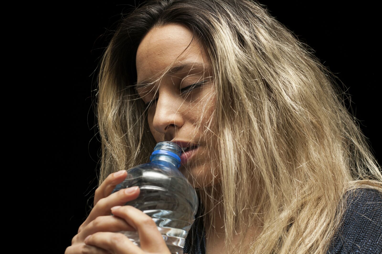 Canon EF 50mm F1.8 II sample photo. Model, girl, water photography