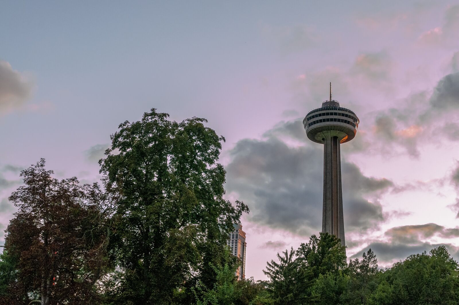 Nikon D300 sample photo. Tower, restaurant, sky photography