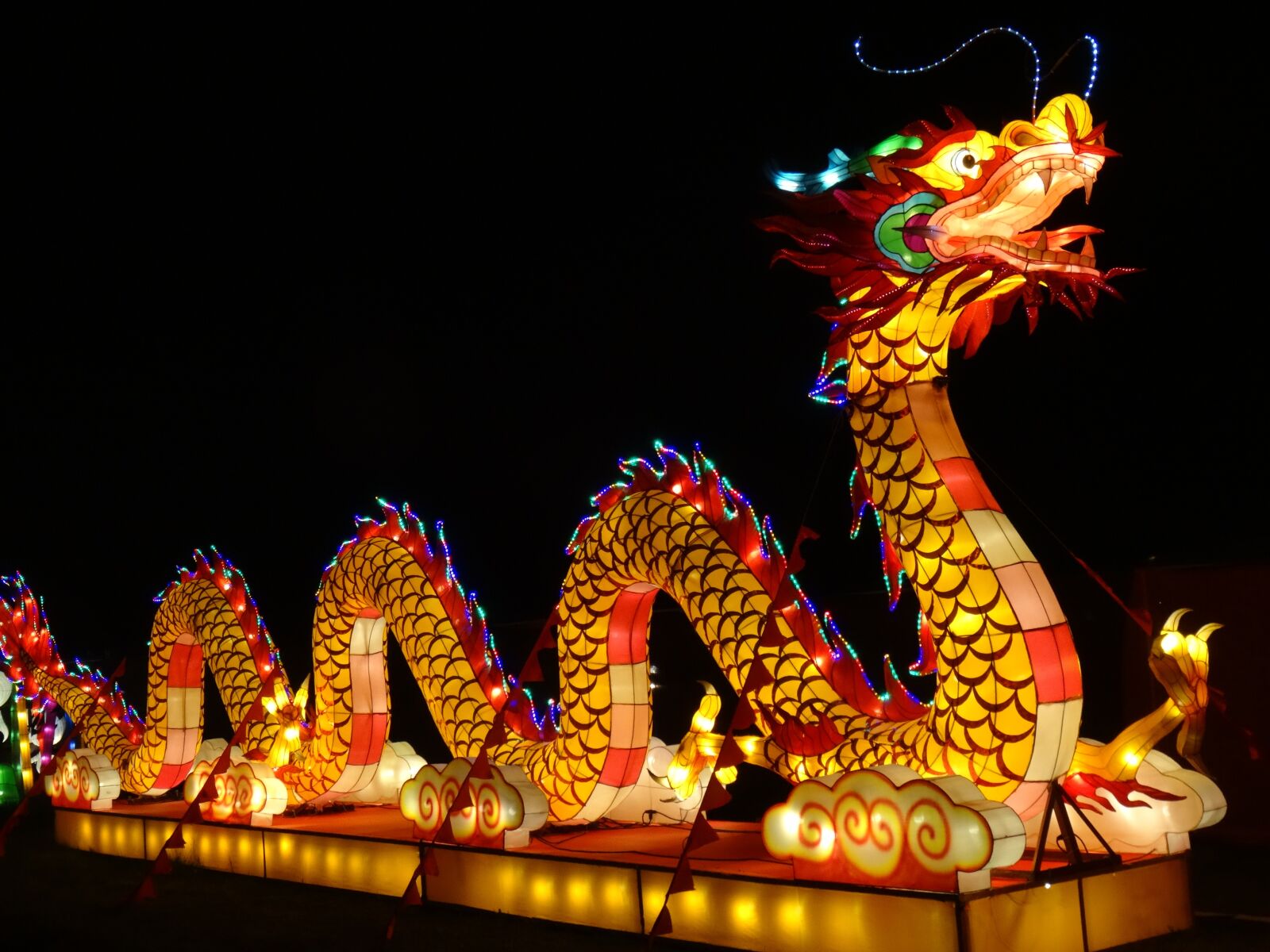 Sony Cyber-shot DSC-HX50V sample photo. Chinese festival of lights photography