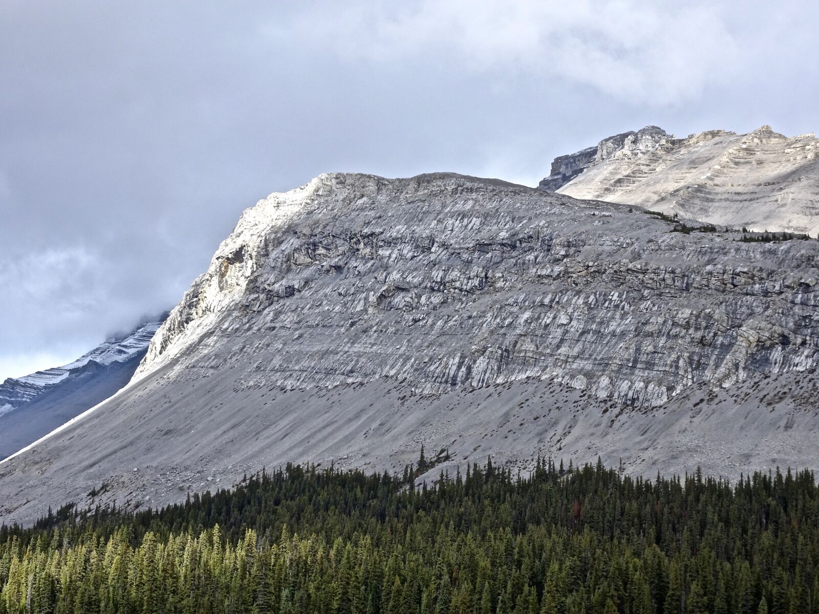 Sony Cyber-shot DSC-HX90V sample photo. Mountain, peak, slope photography