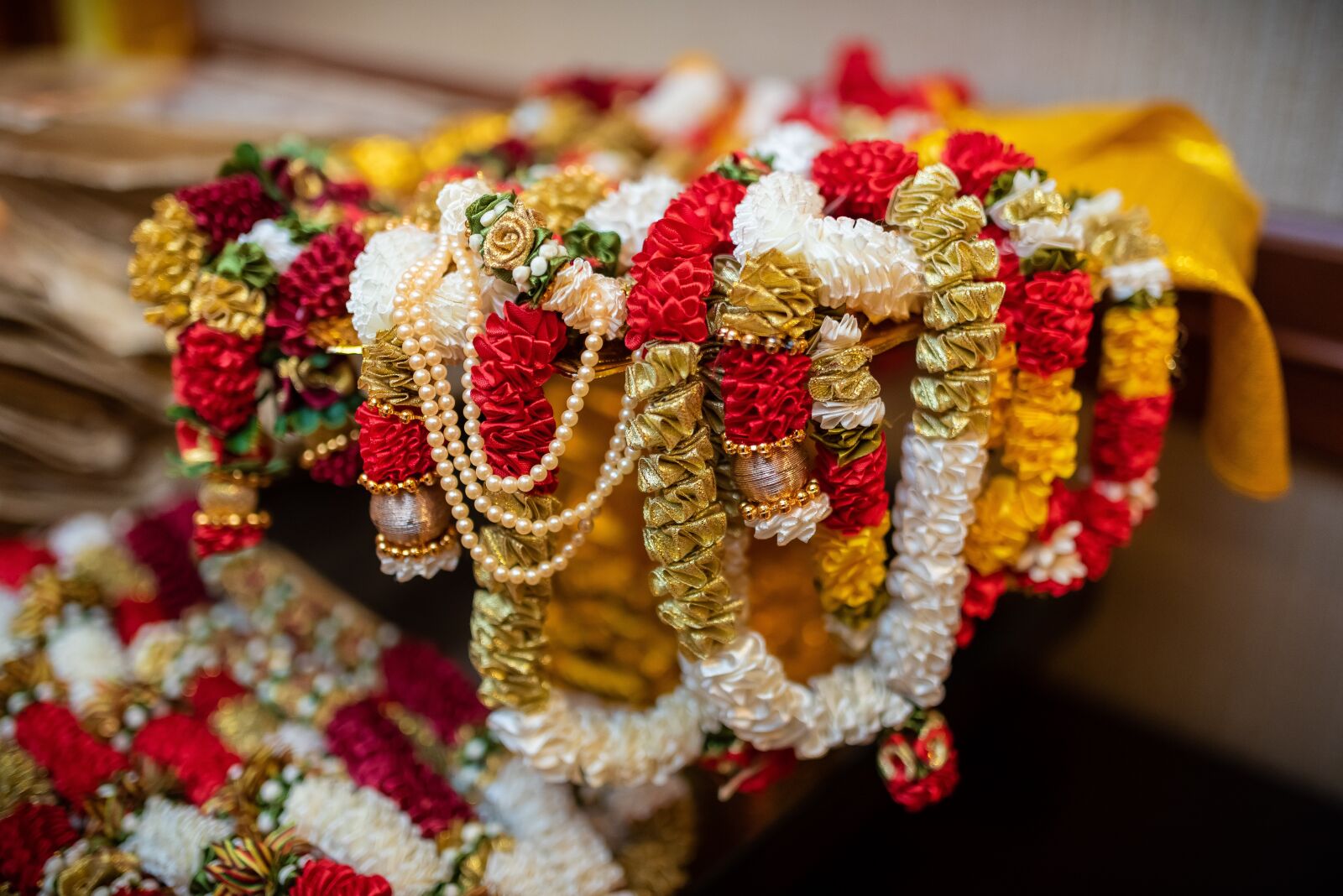 Nikon D750 sample photo. Garlands, decoration, garland photography