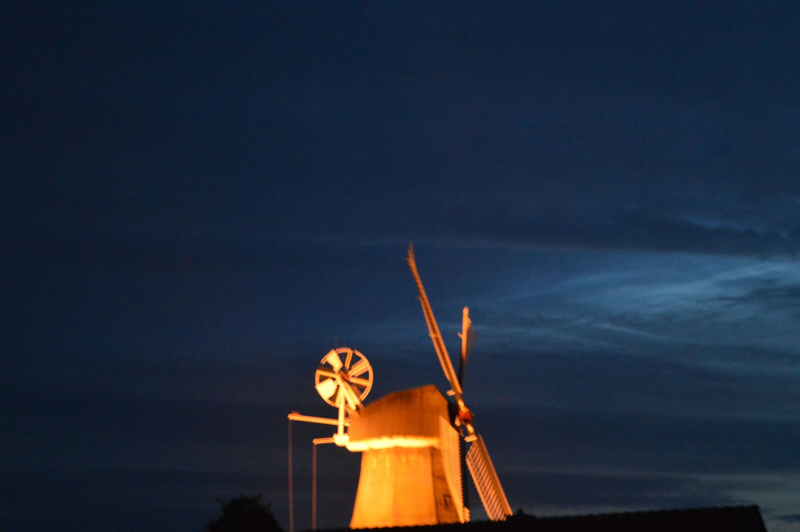 Nikon D3200 sample photo. Windmill, sky, effect photography