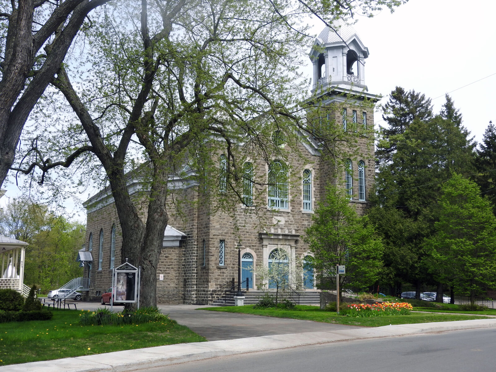 Nikon Coolpix P610 sample photo. Church, leduc, ozias, shawinigan photography