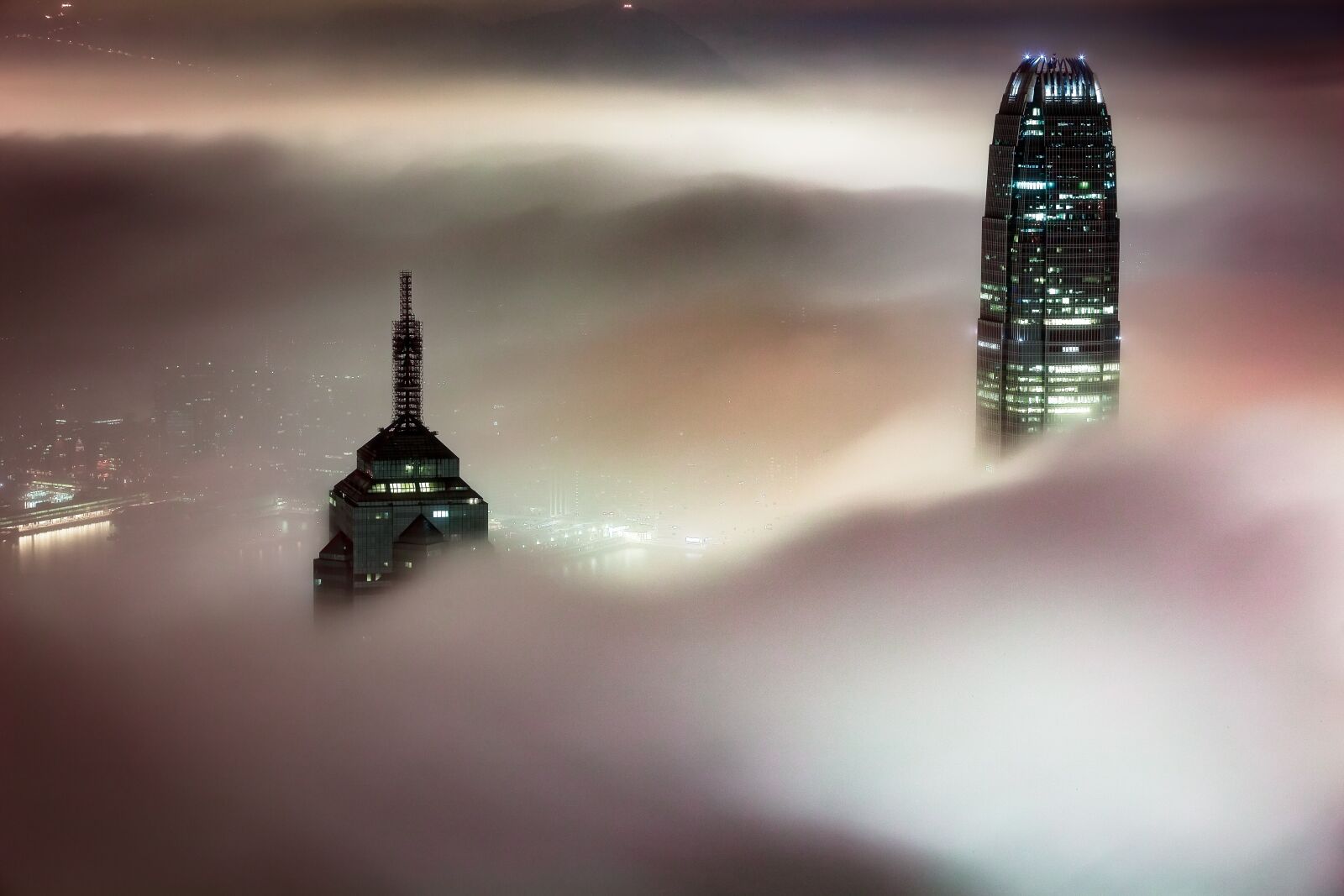 Canon EOS 6D + Canon EF 70-200mm F4L USM sample photo. Skyscraper, dust, fog photography