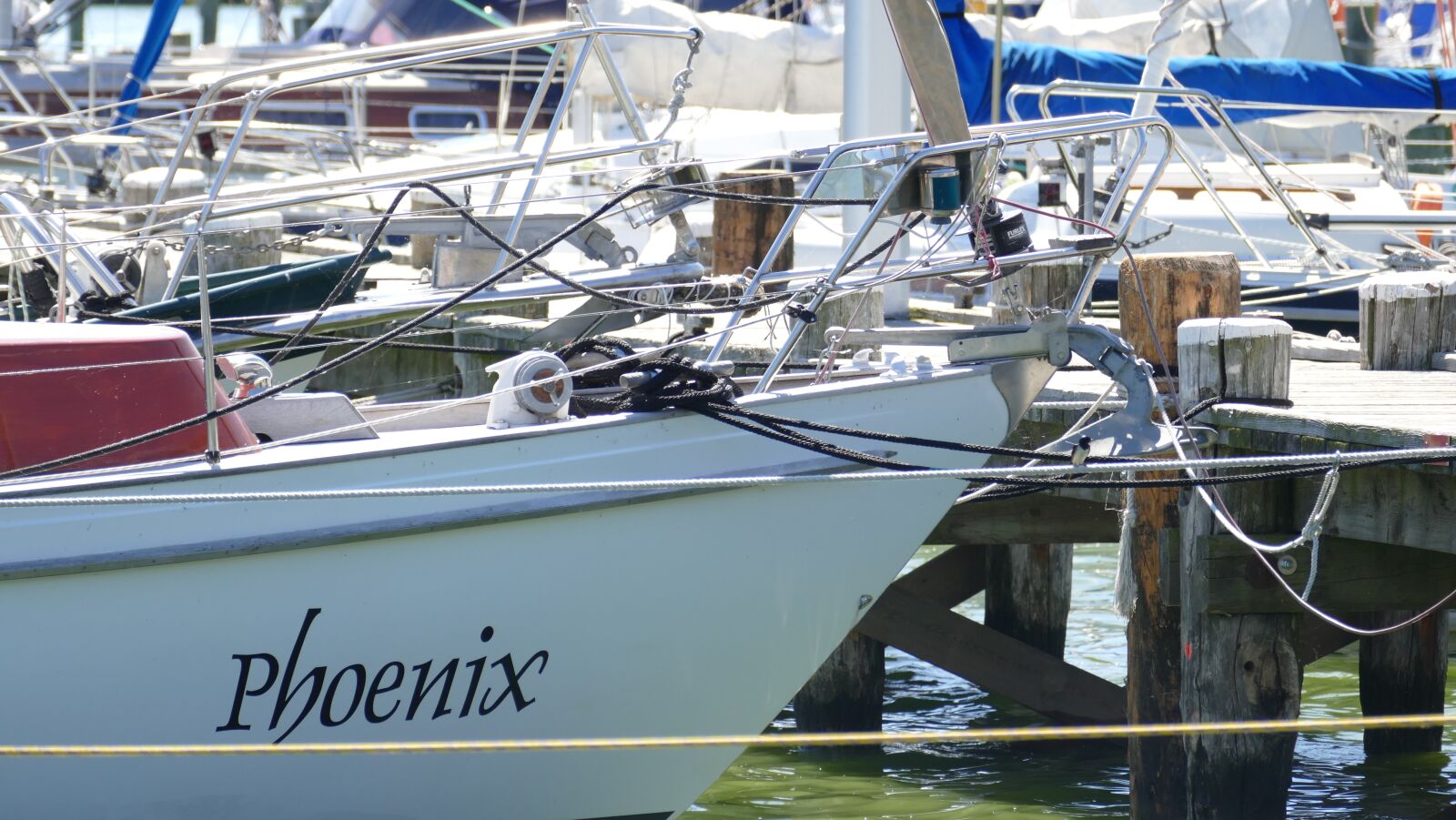 Leica V-Lux (Typ 114) sample photo. Boat, sailor, port photography