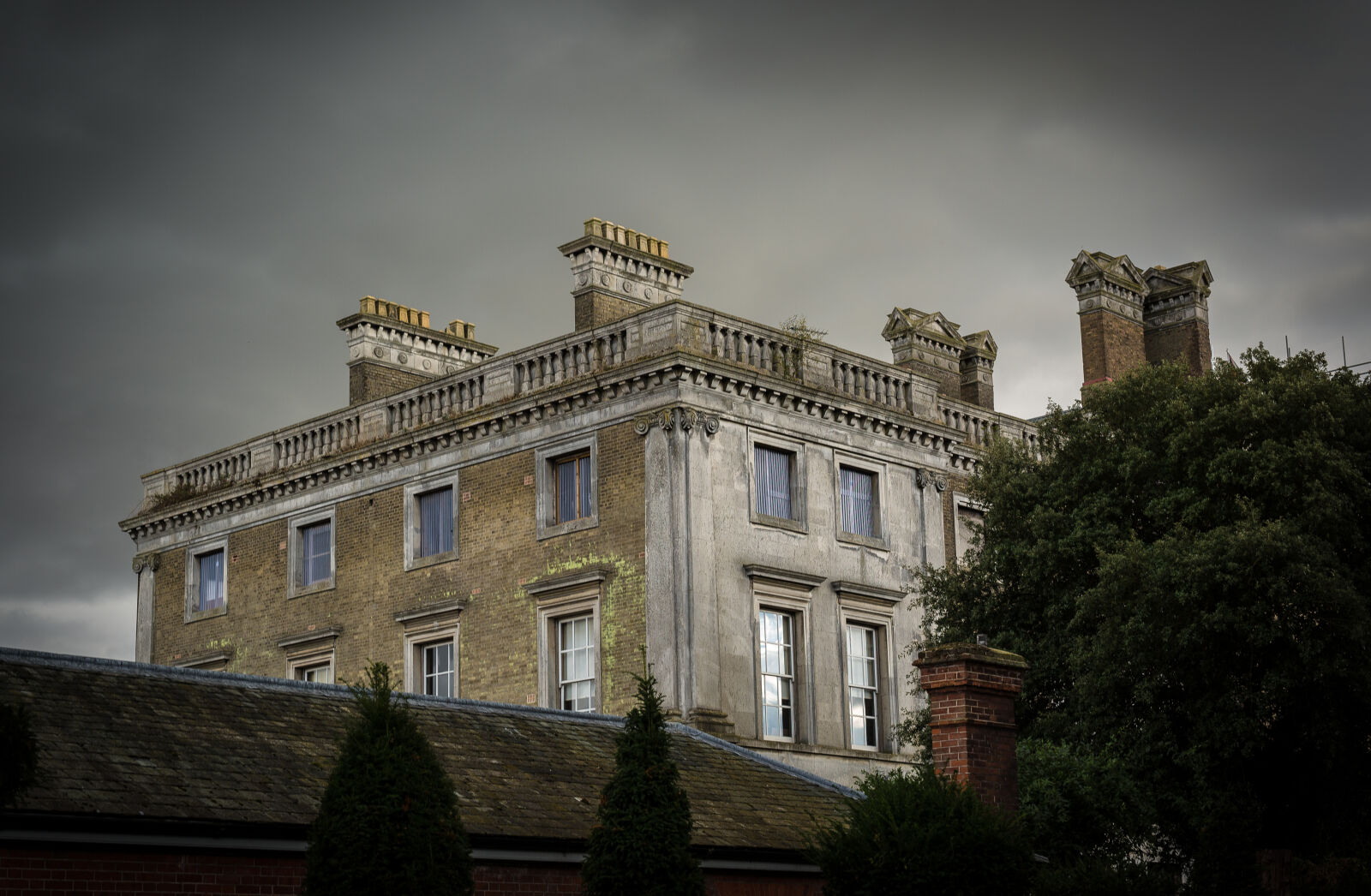 Sigma 50mm F1.4 EX DG HSM sample photo. Copt, hall, country, estate photography