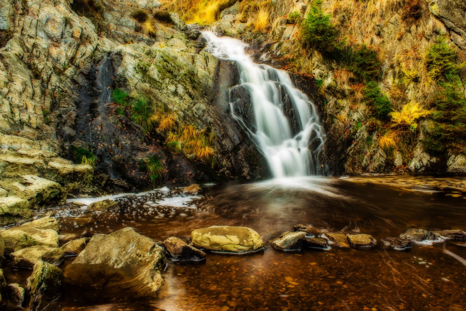 Canon EOS 650D (EOS Rebel T4i / EOS Kiss X6i) sample photo. Waterfall, water, small waterfall photography