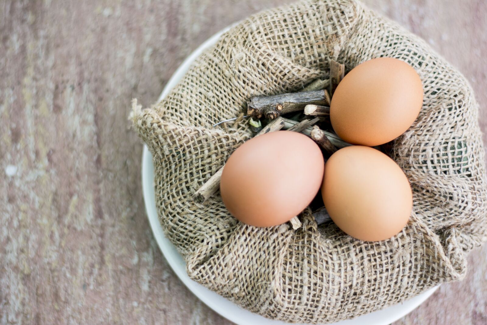 Nikon D5200 sample photo. Eggs, hen, health photography