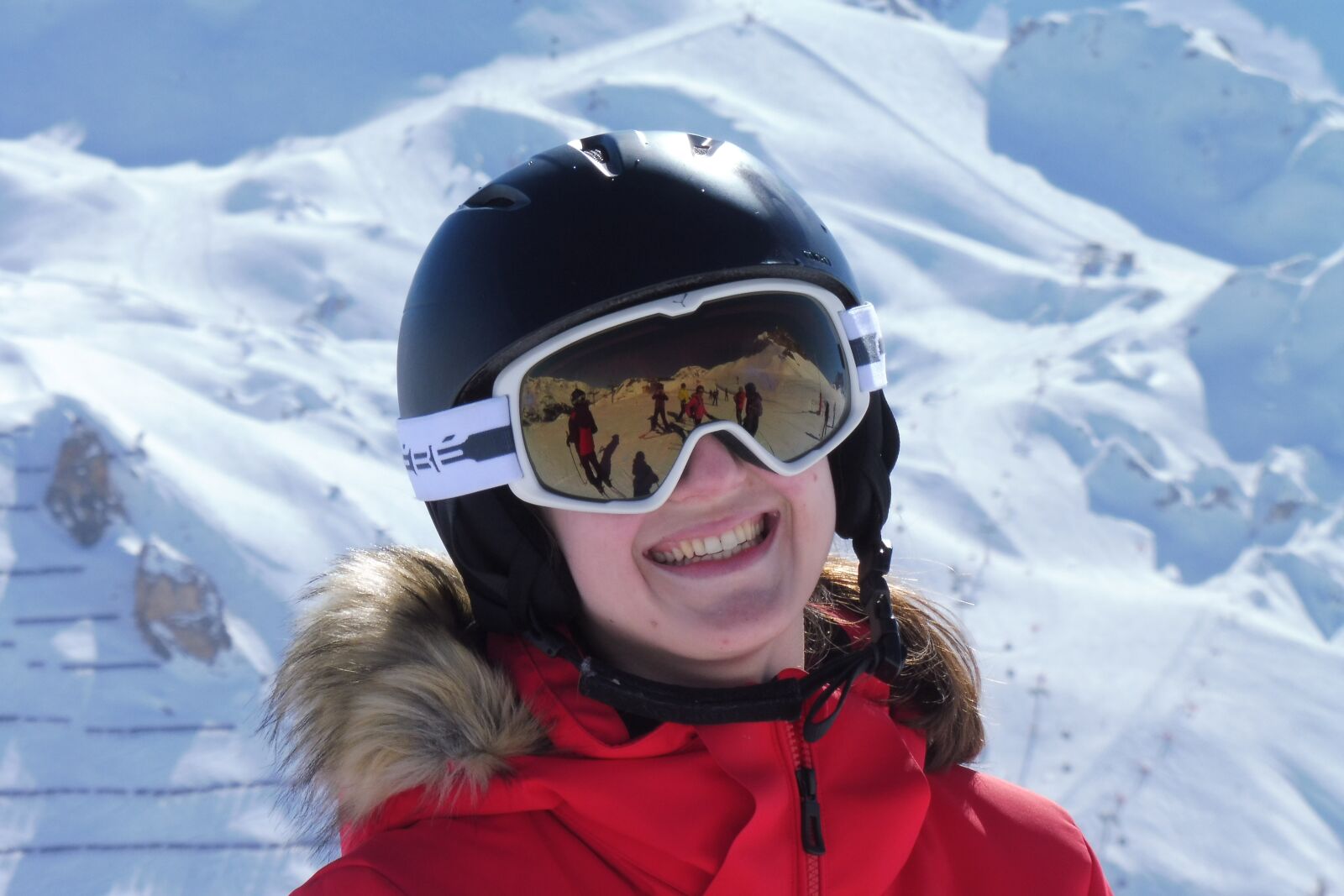 Panasonic Lumix DMC-ZS45 (Lumix DMC-TZ57) sample photo. Girl, ski, skiing photography