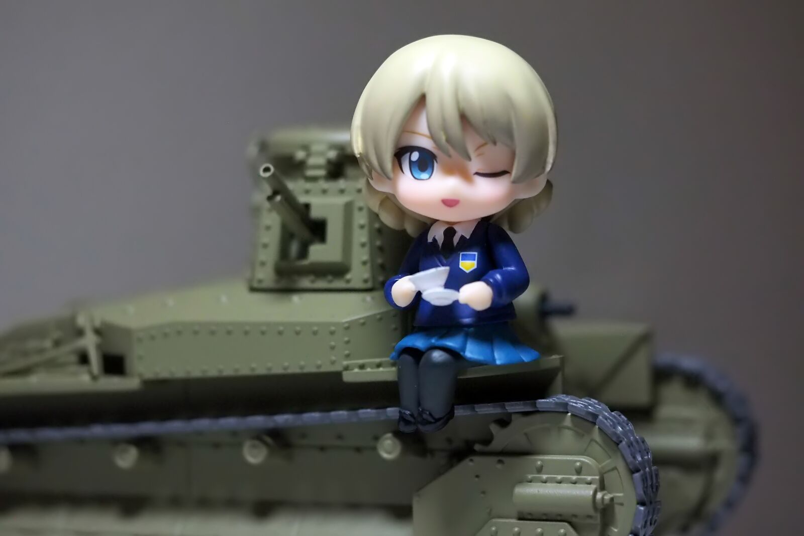 Olympus M.Zuiko Digital ED 60mm F2.8 Macro sample photo. Girls, and, panzer photography