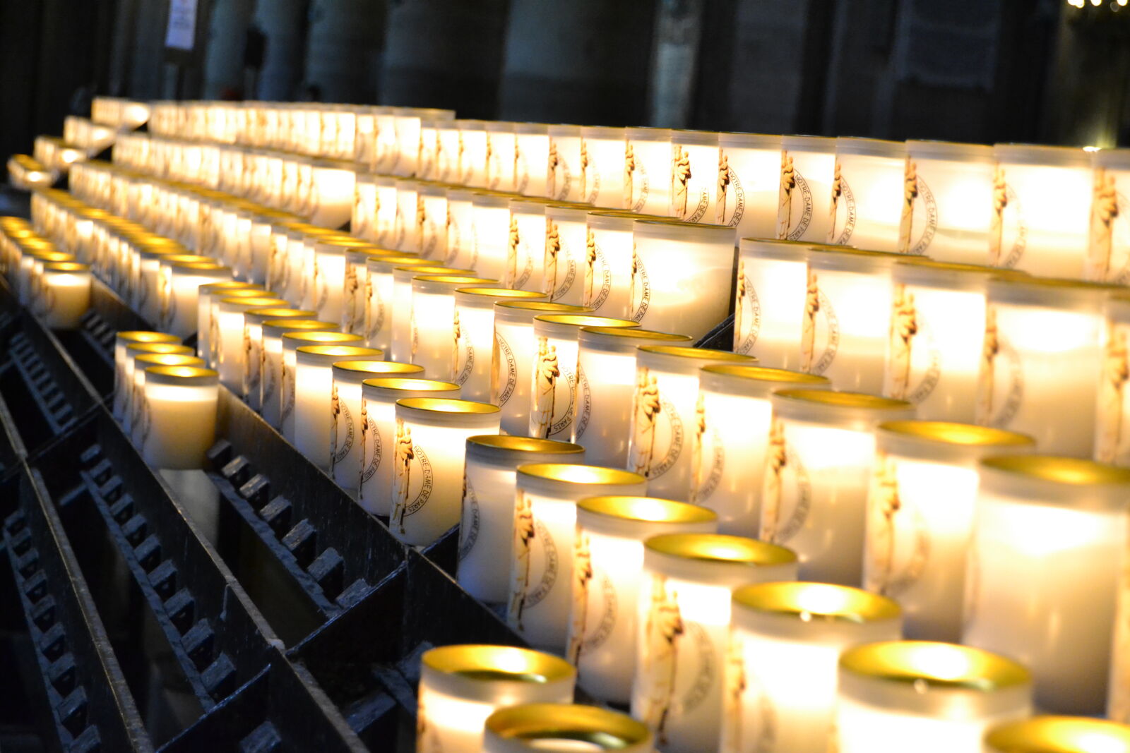 Nikon D3100 sample photo. Candles, catholic, church, memory photography