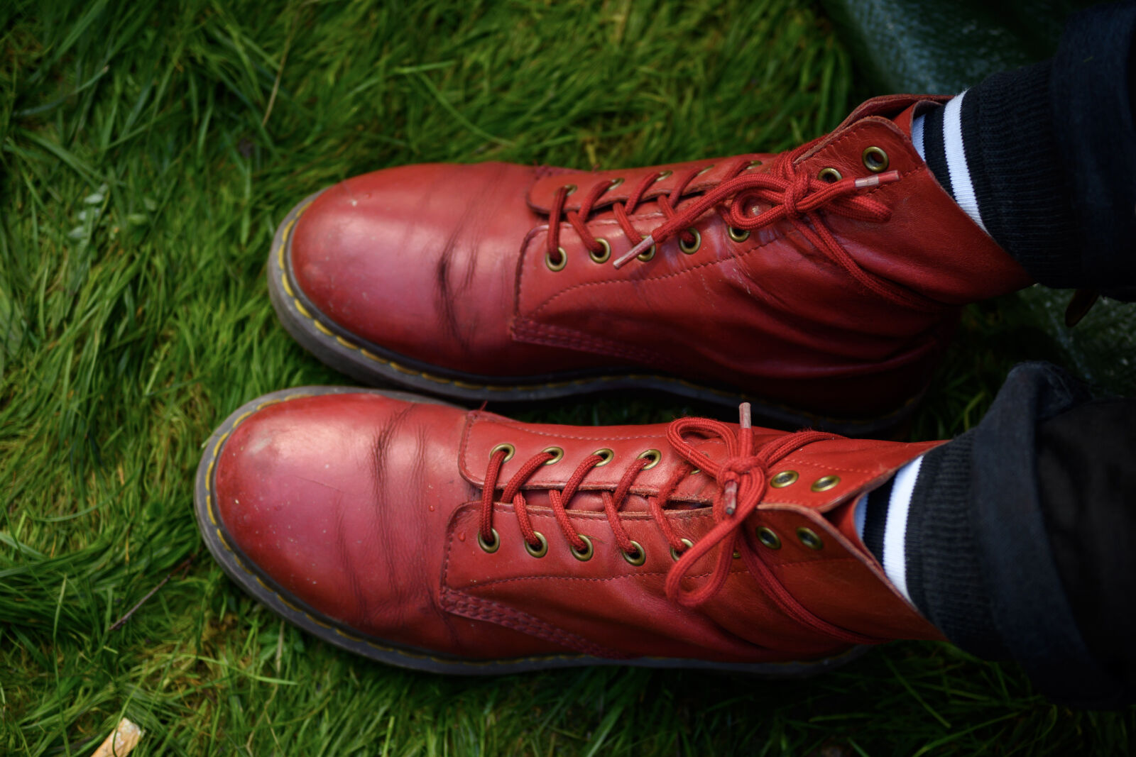 Nikon Z30 + Nikon Nikkor Z 28mm F2.8 sample photo. Red shoes photography