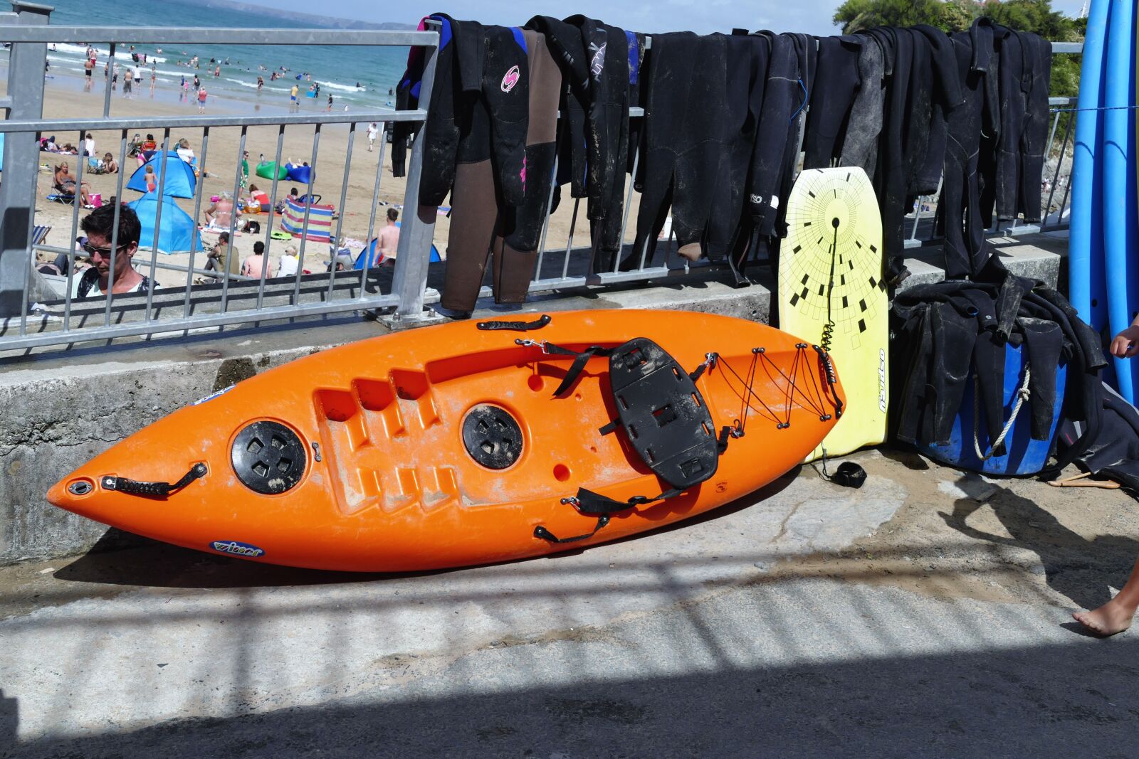 Panasonic Lumix DMC-FZ1000 sample photo. Boat, paddle, water photography
