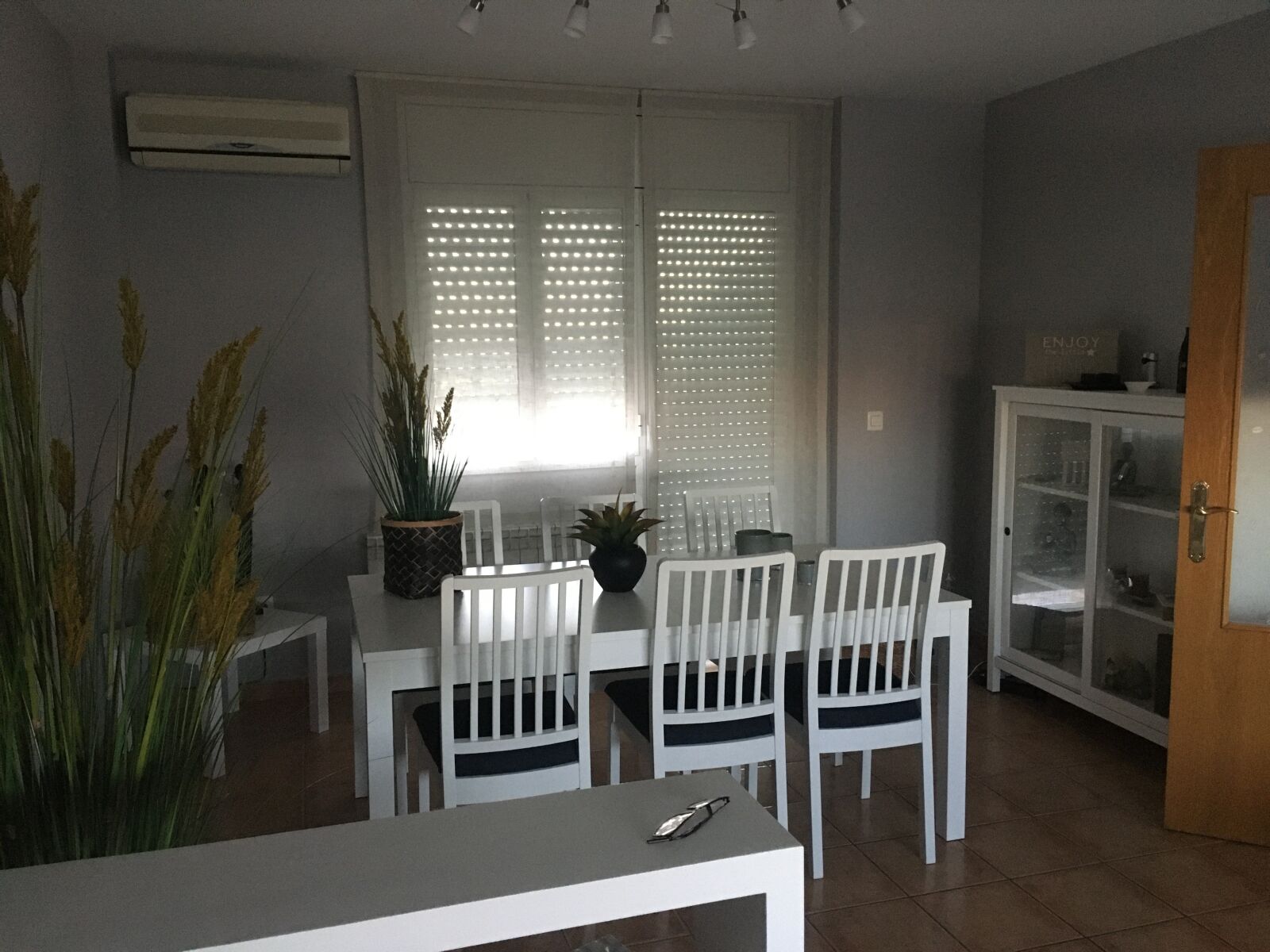 Apple iPhone 6s sample photo. Indoor, home, indoors photography
