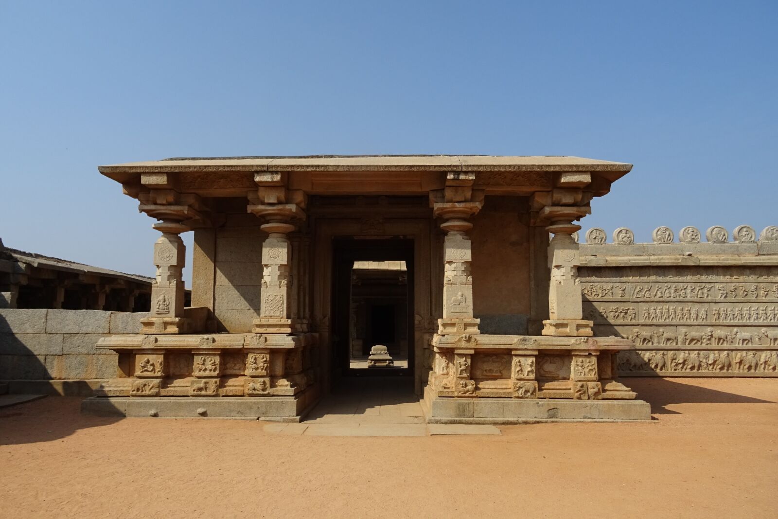 Sony DSC-HX60V sample photo. Hazara rama temple, hampi photography