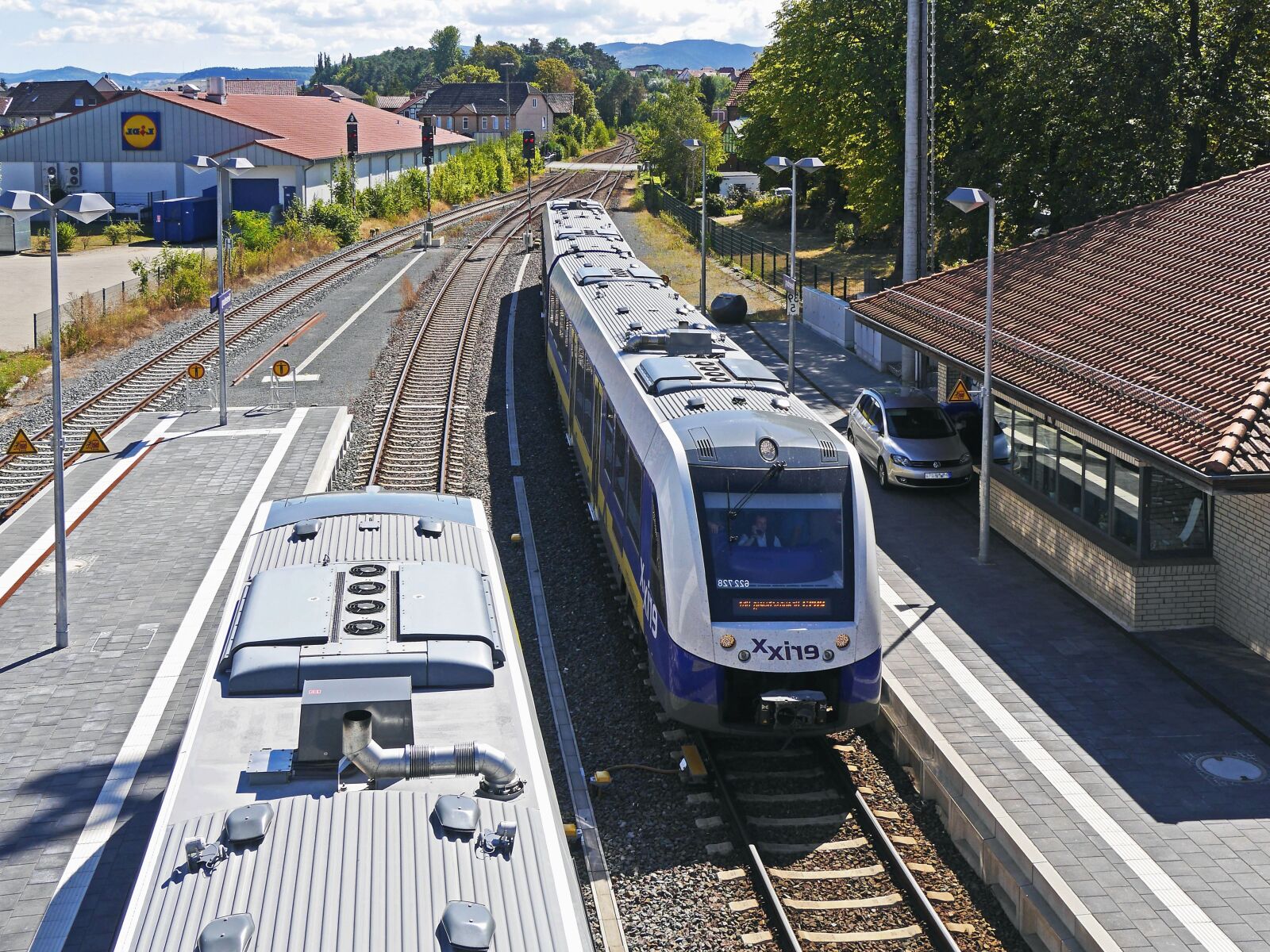 Panasonic Lumix DMC-GH3 sample photo. Transportation, transport, station, travel photography
