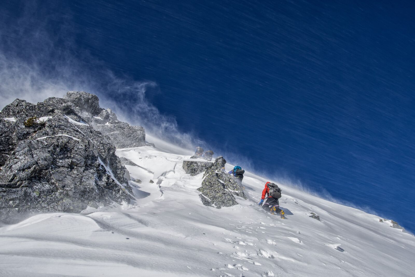 Nikon D800E sample photo. Mountain climbing, winter, people photography