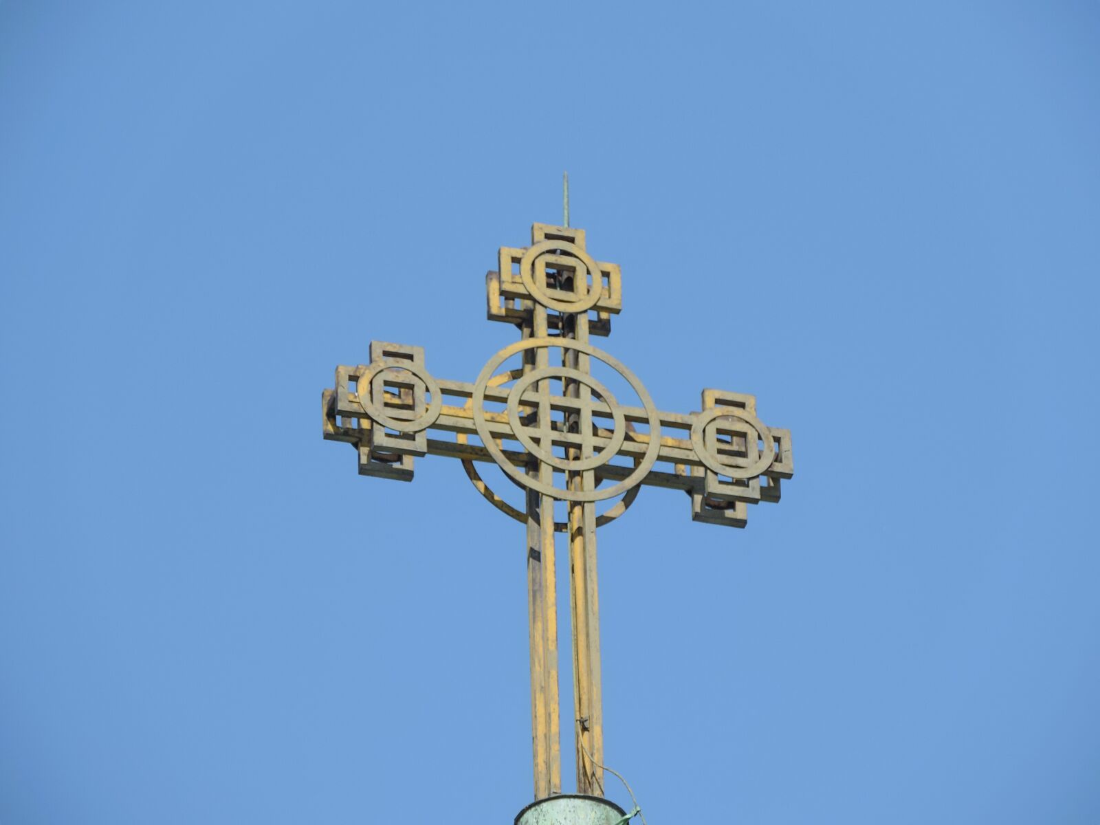 Nikon Coolpix P520 sample photo. Blue sky, capital city photography