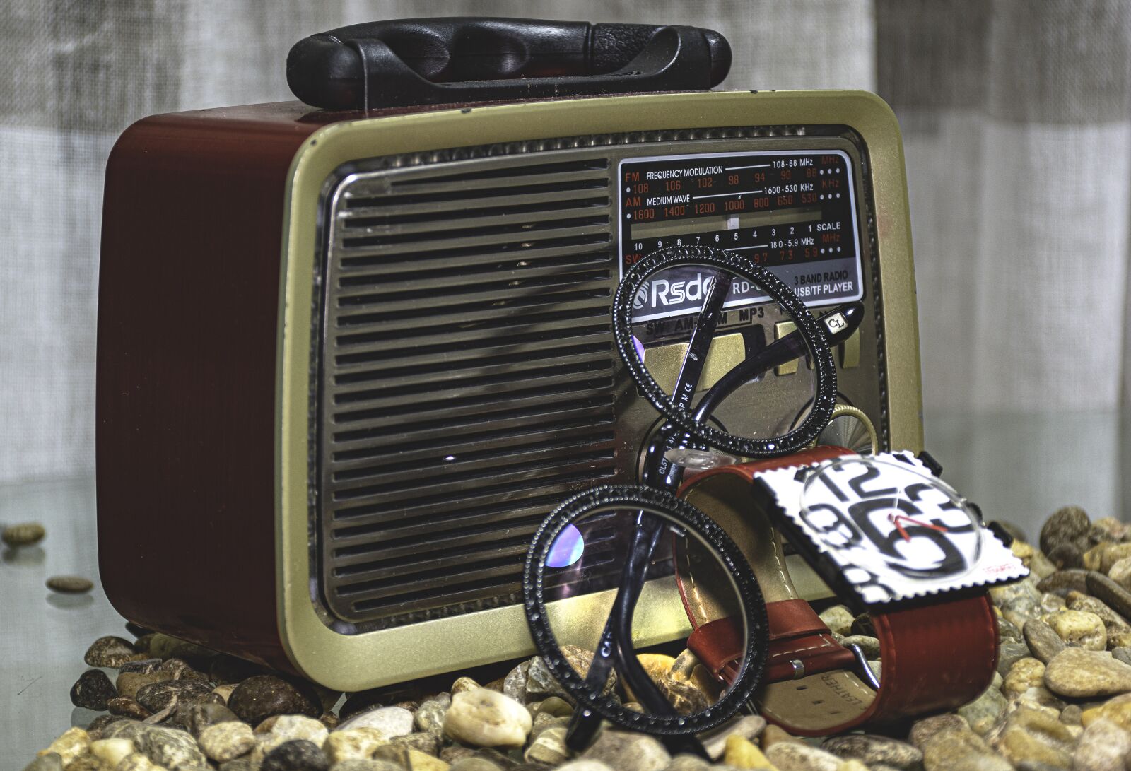 Nikon D5600 sample photo. Radio, eyeglasses, watch photography