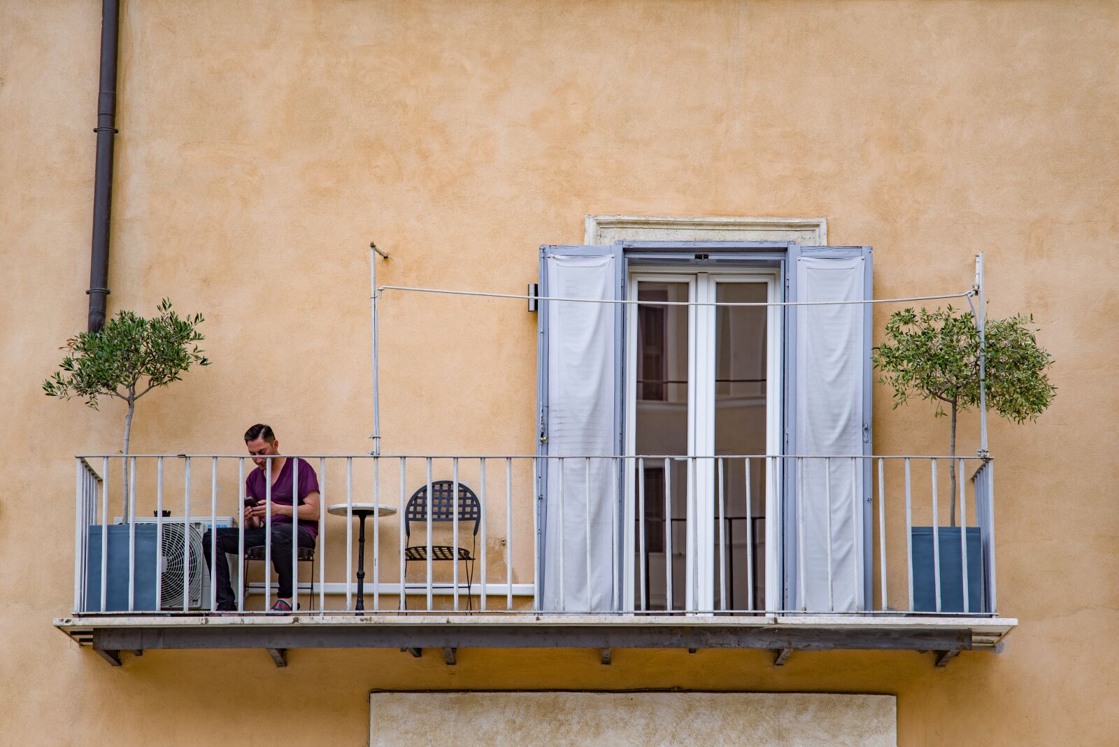 Pentax K-1 Mark II sample photo. Balcony, window, facade photography