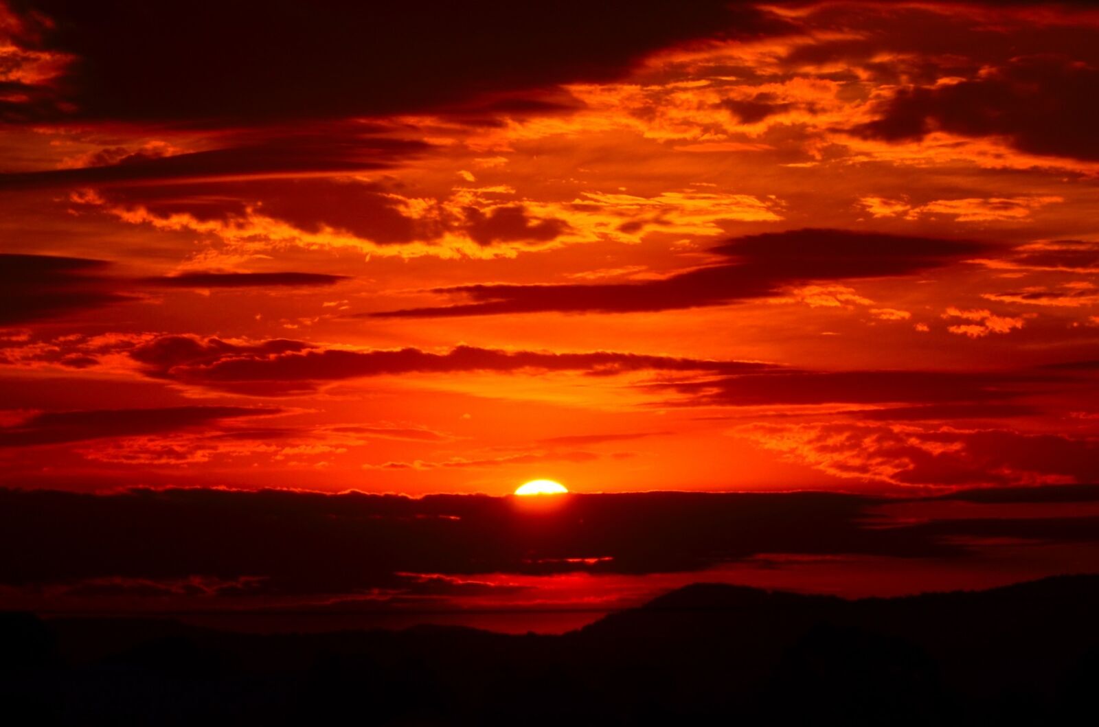 Nikon D5100 sample photo. Bright, clouds, cloudy, colorful photography