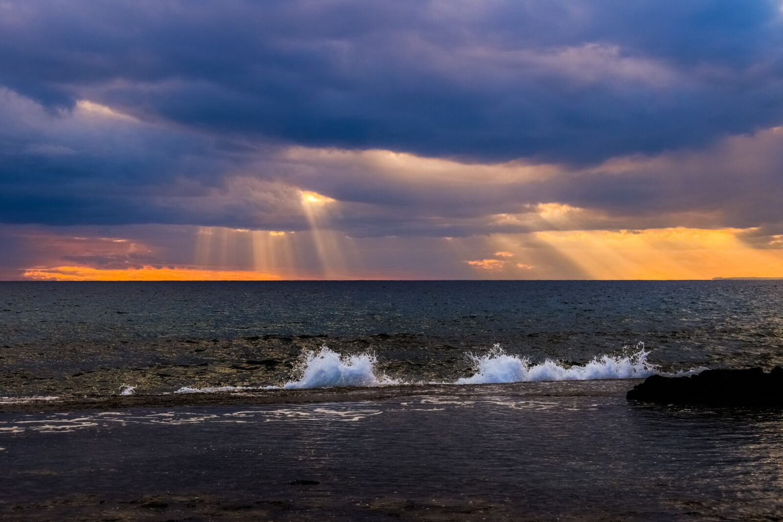 Nikon D3300 sample photo. Evening, dusk, sea photography