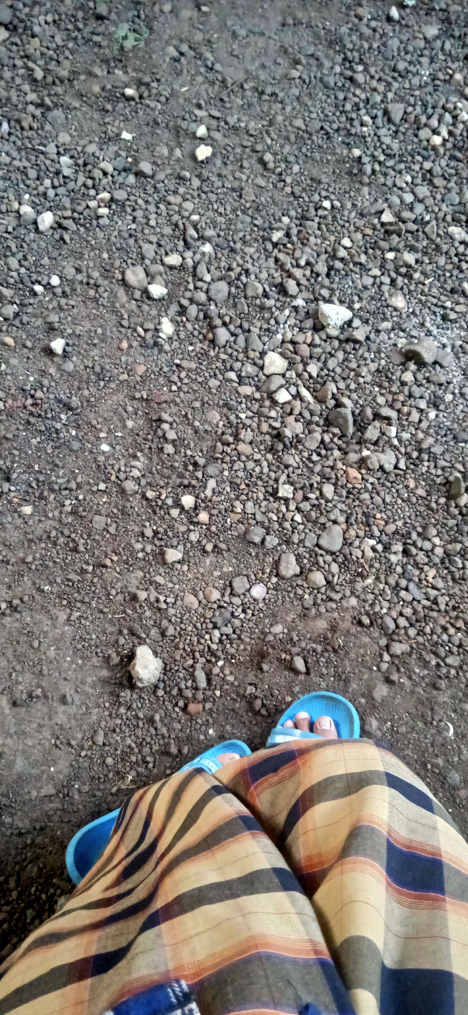 Realme C2 sample photo. Leg, shoe, gloves photography