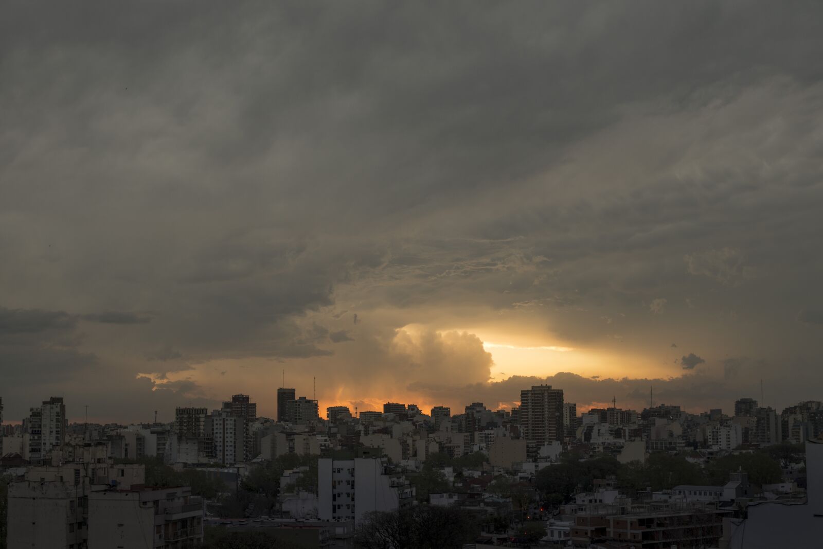 Nikon D800 sample photo. Storm, city, silhouette photography