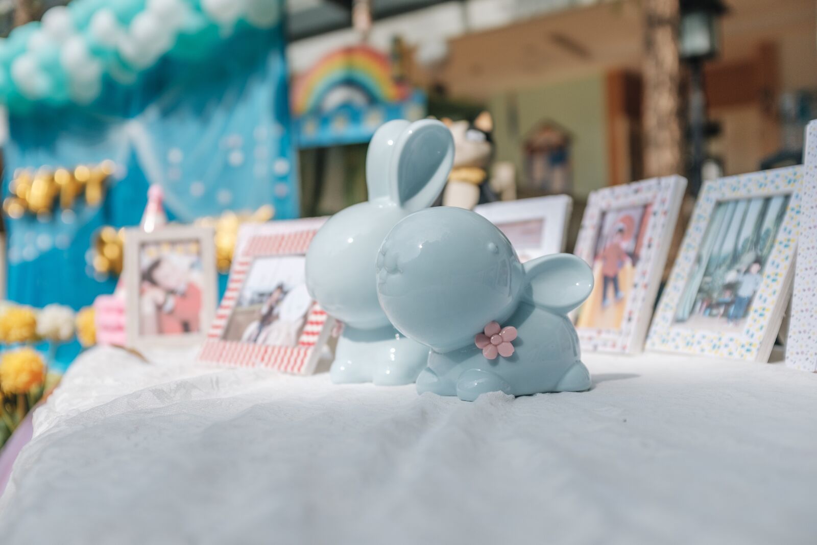 Fujifilm X100F sample photo. Rabbit, ceramics, still life photography