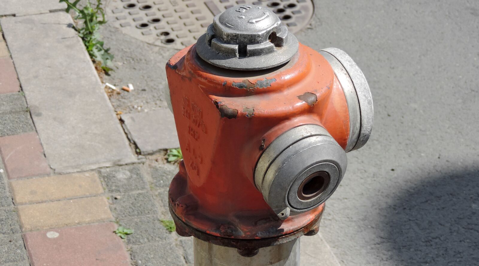 Nikon Coolpix P520 sample photo. Cast iron, hydrant, steel photography