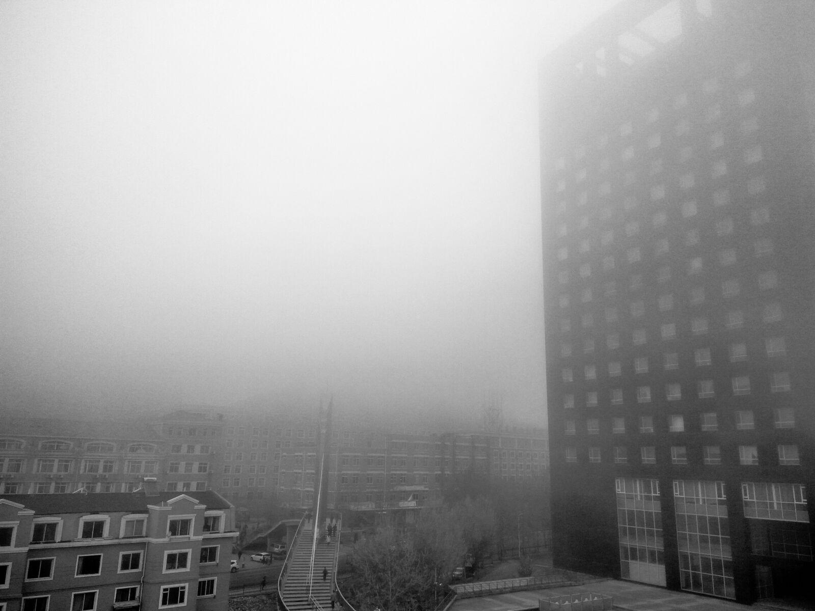 Xiaomi Redmi Note3 sample photo. Fog, mist, buildings, stairway photography