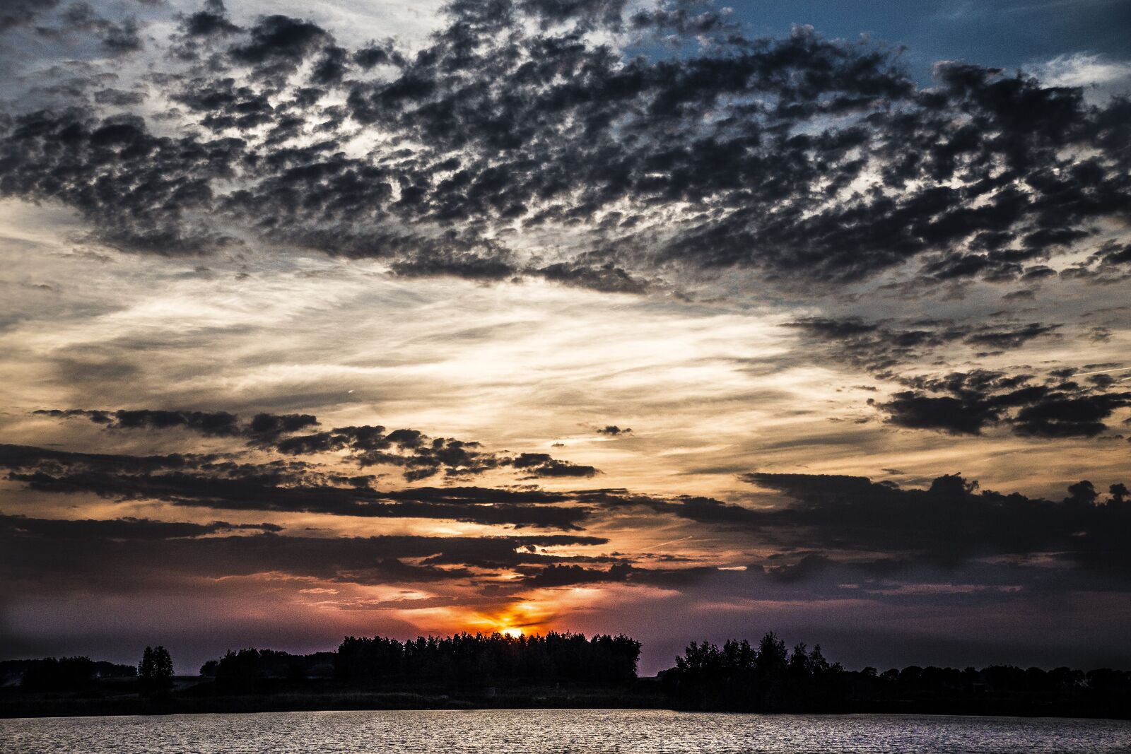 Canon EOS 6D + Canon EF 24-105mm F4L IS USM sample photo. Clouds, water, sea photography