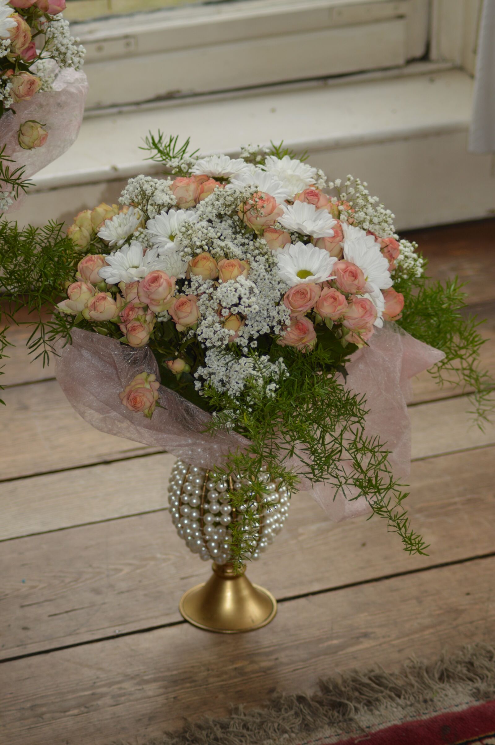 Nikon D3200 sample photo. Flowers, romance, wedding photography