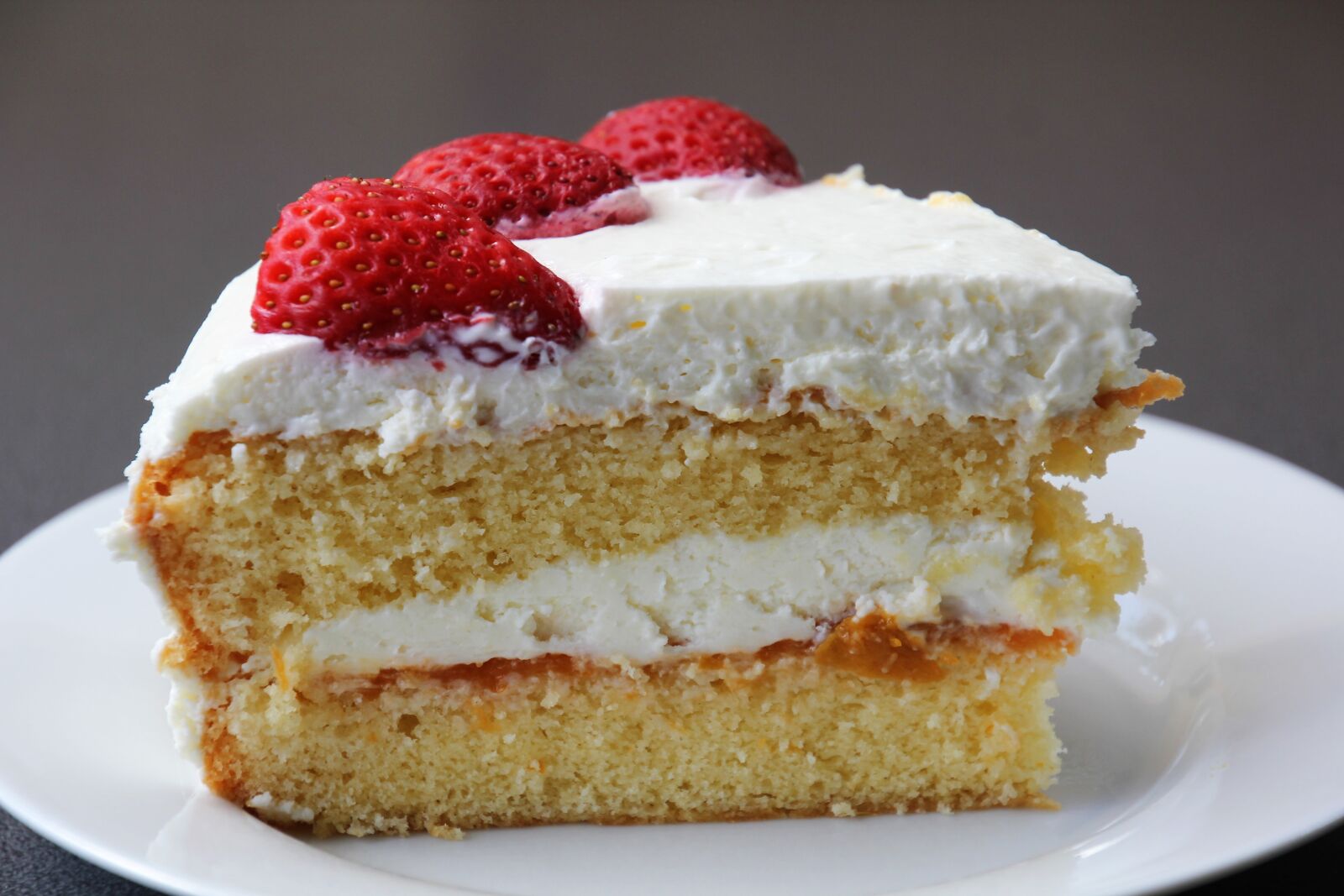 Canon EOS 60D sample photo. Strawberry pie, strawberry cake photography