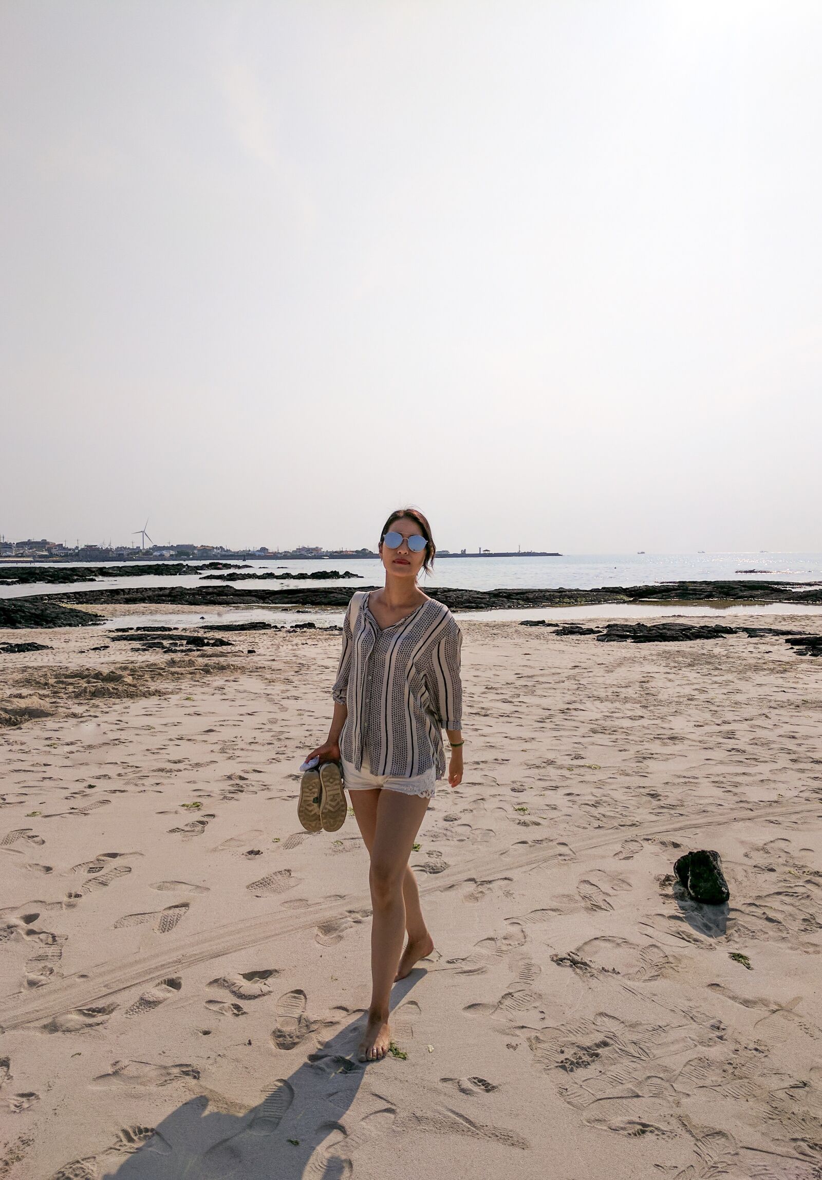 Google Pixel sample photo. Jeju, beach, women's photography