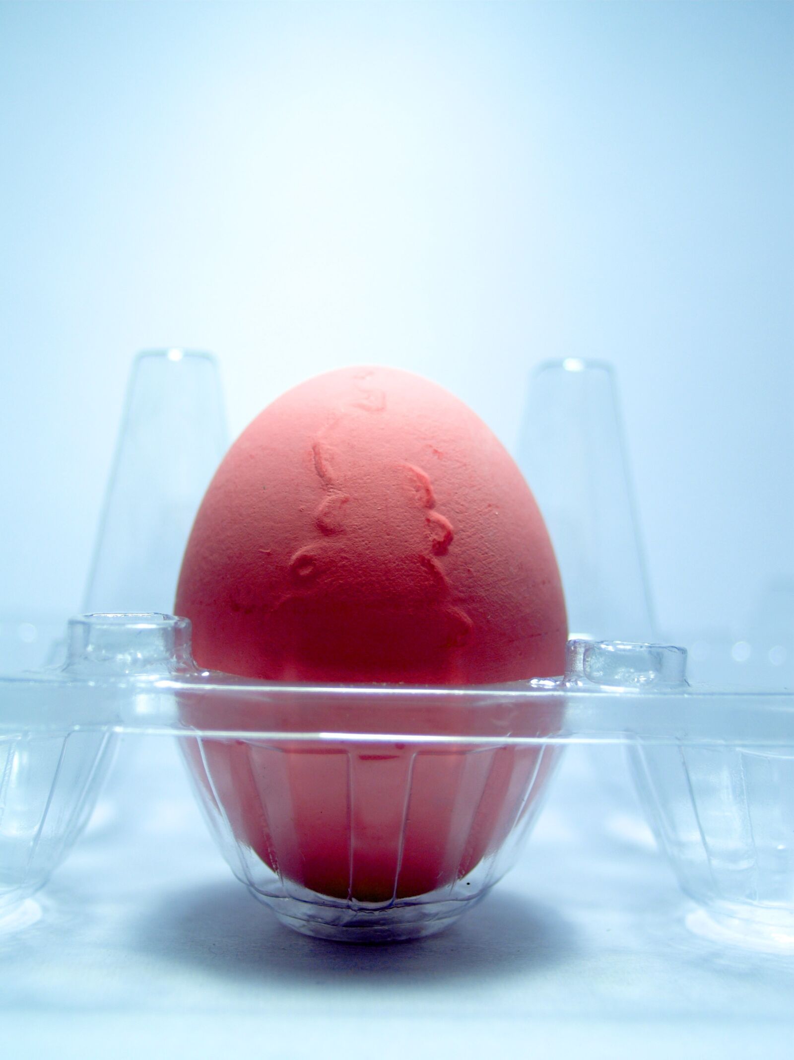 Olympus E-300 (EVOLT E-300) sample photo. Egg, pink, market photography